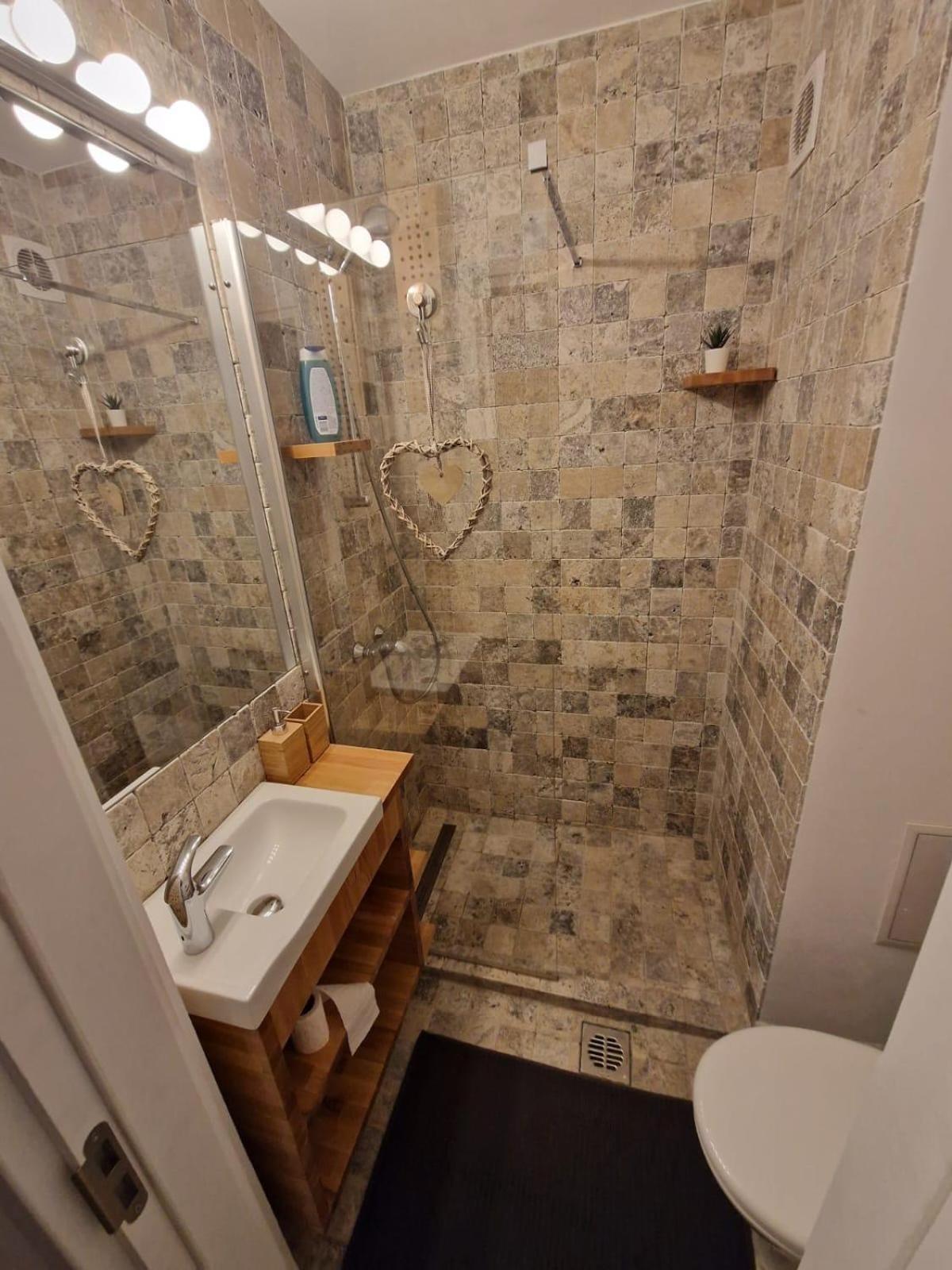 Ferienwohnung Cellini Bukarest Exterior foto